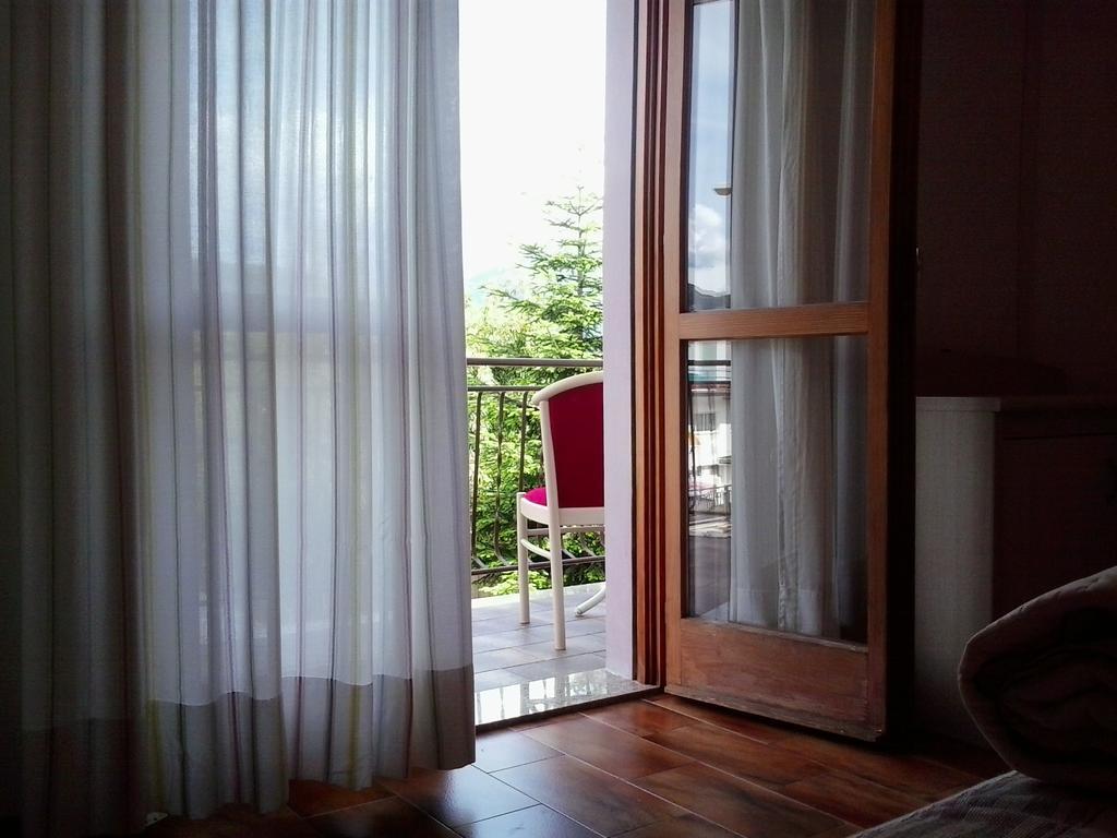 Hotel Pizzeria Mezzolago Pergine Valsugana Camera foto